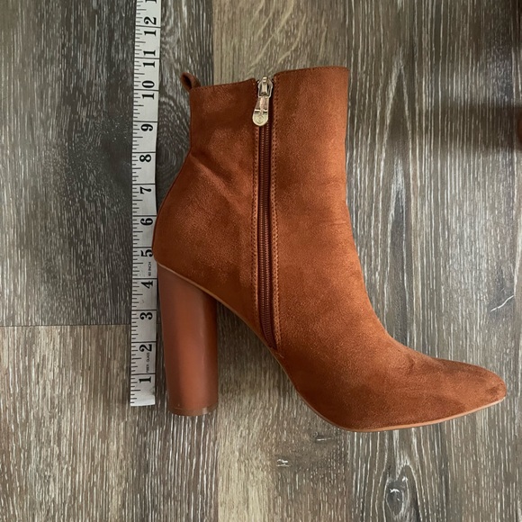 Cape Robbin Boots - Picture 7 of 7